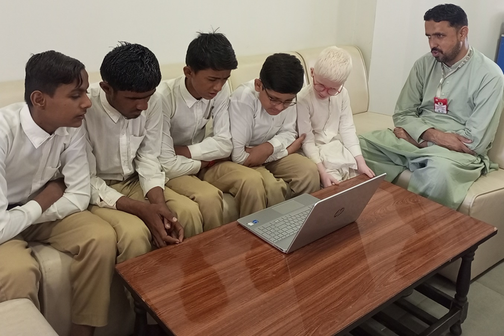 An Orientation Training Session of “SensoReader” App